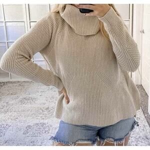 Alice + Olivia‎ Wool Cashmere Blend Turtleneck Sweater Neutral Medium